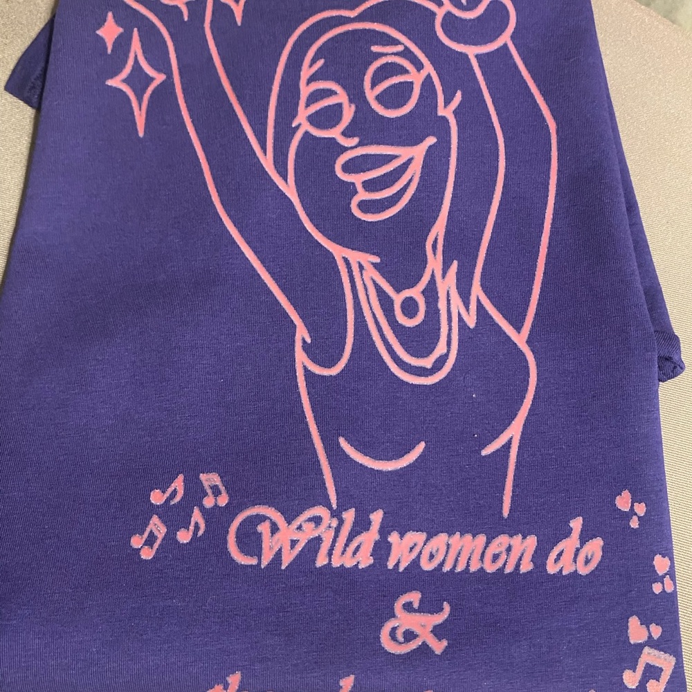NWT!  FRANCINE- WILD WOMEN SHIRT- AMERICAN DAD - Picture 6 of 6
